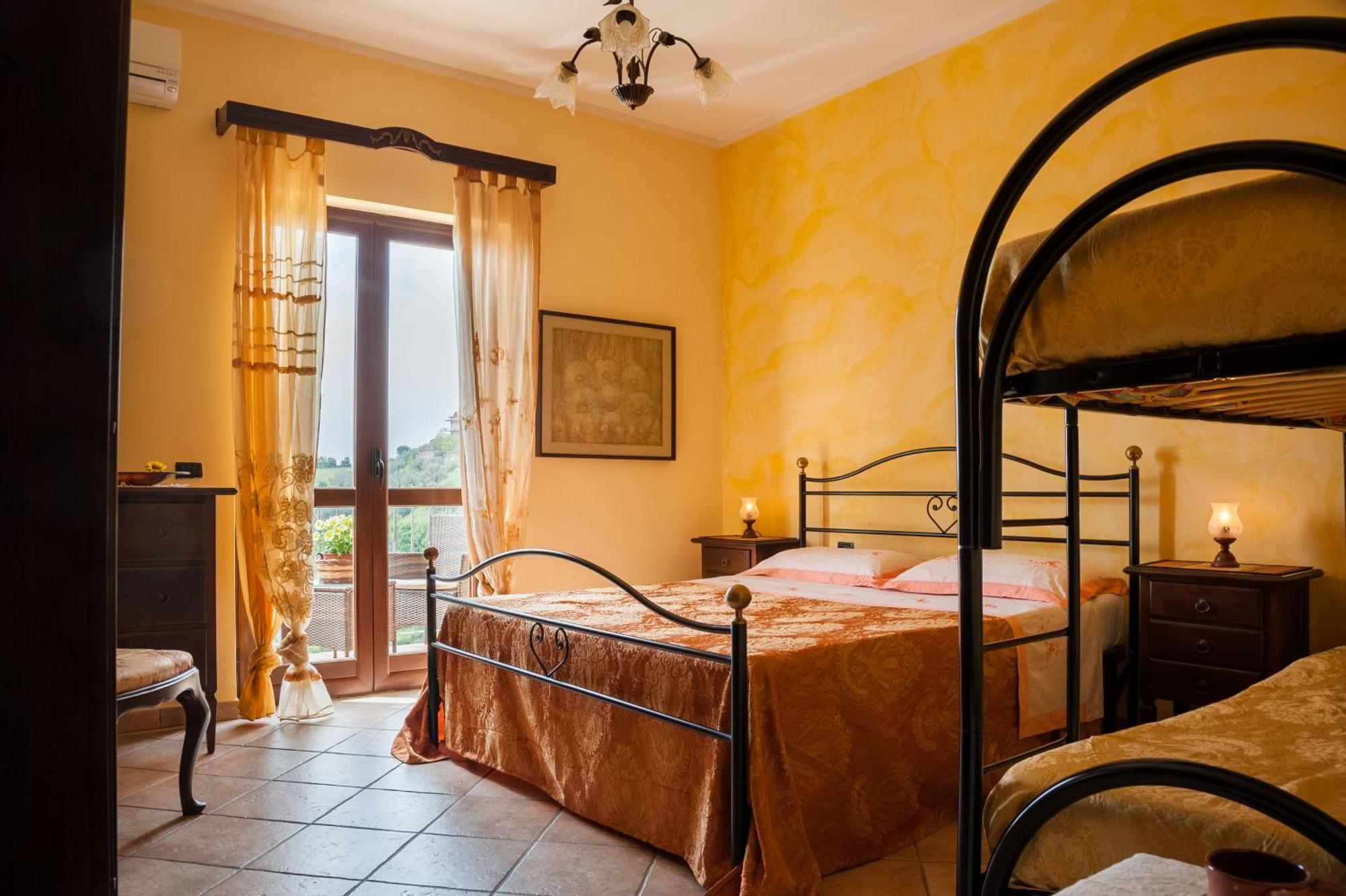 סן מאורו צ'ילנטו Villa Bernadette חדר תמונה